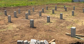 Фундамент на забивных жб сваях под ключ в Колпино - фундамент из забивных железобетонных свай цена от 3164 руб/м2